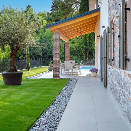 別荘 Holiday Home Casa Eva By Interhome